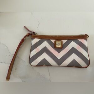 Dooney & Bourke Chevron Wristlet in Gray and Brown
